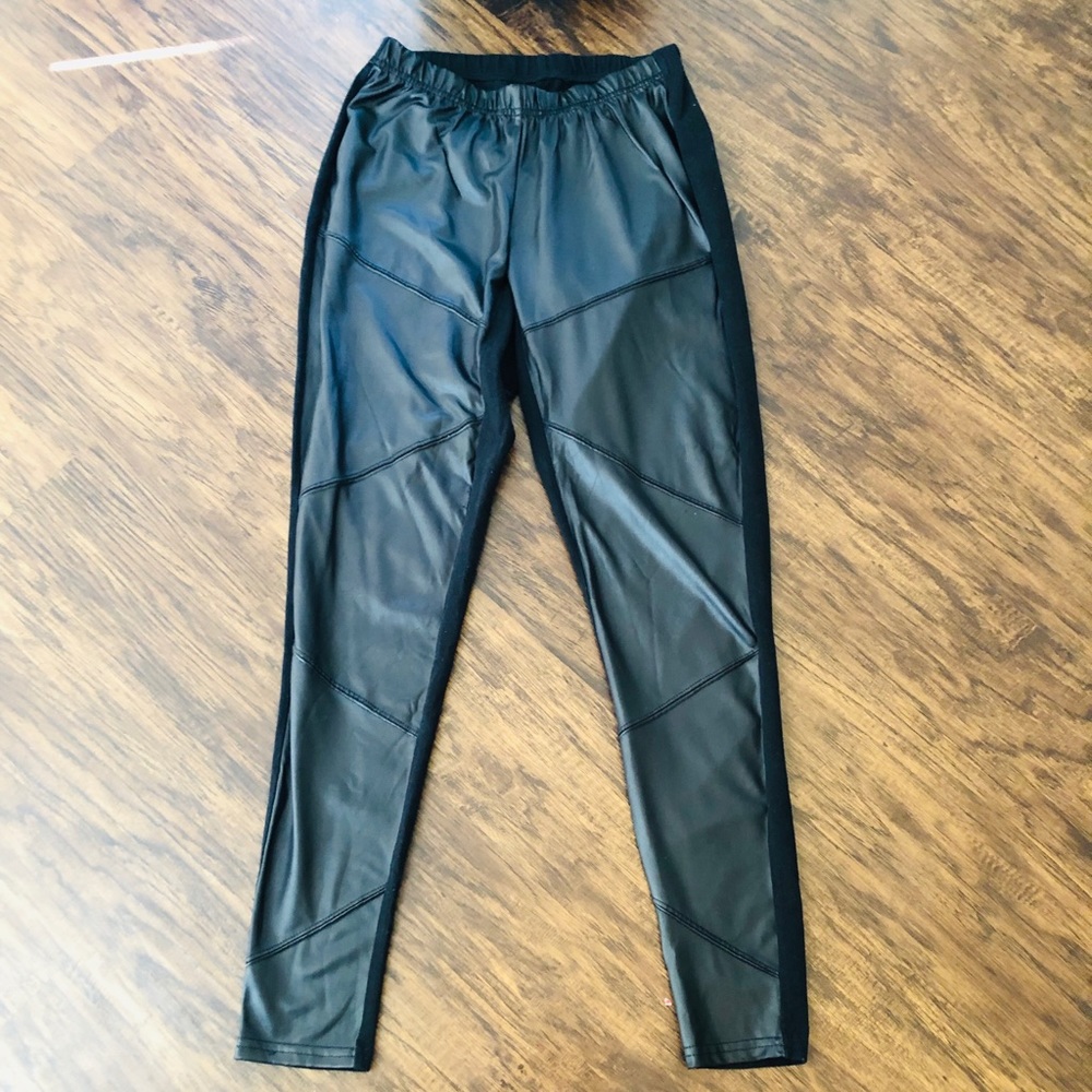 Torrid leggings faux leather size 0